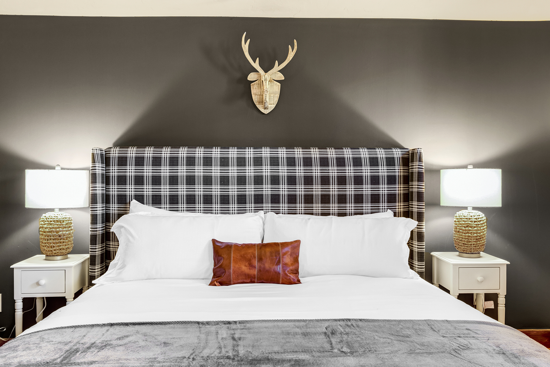 Twin Peaks Lodge - Image 29