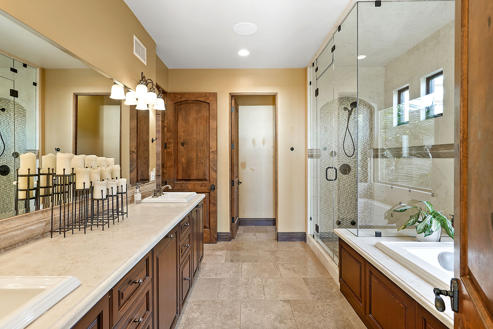 Campana House - Image 26