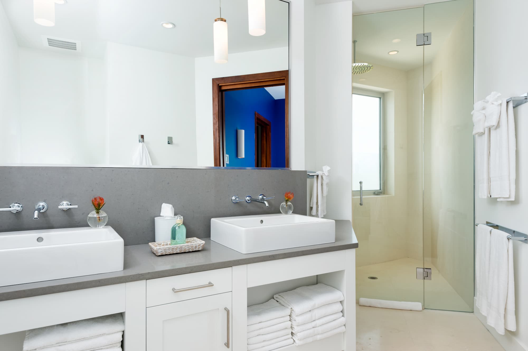 Ocean Waves Place - Image 16