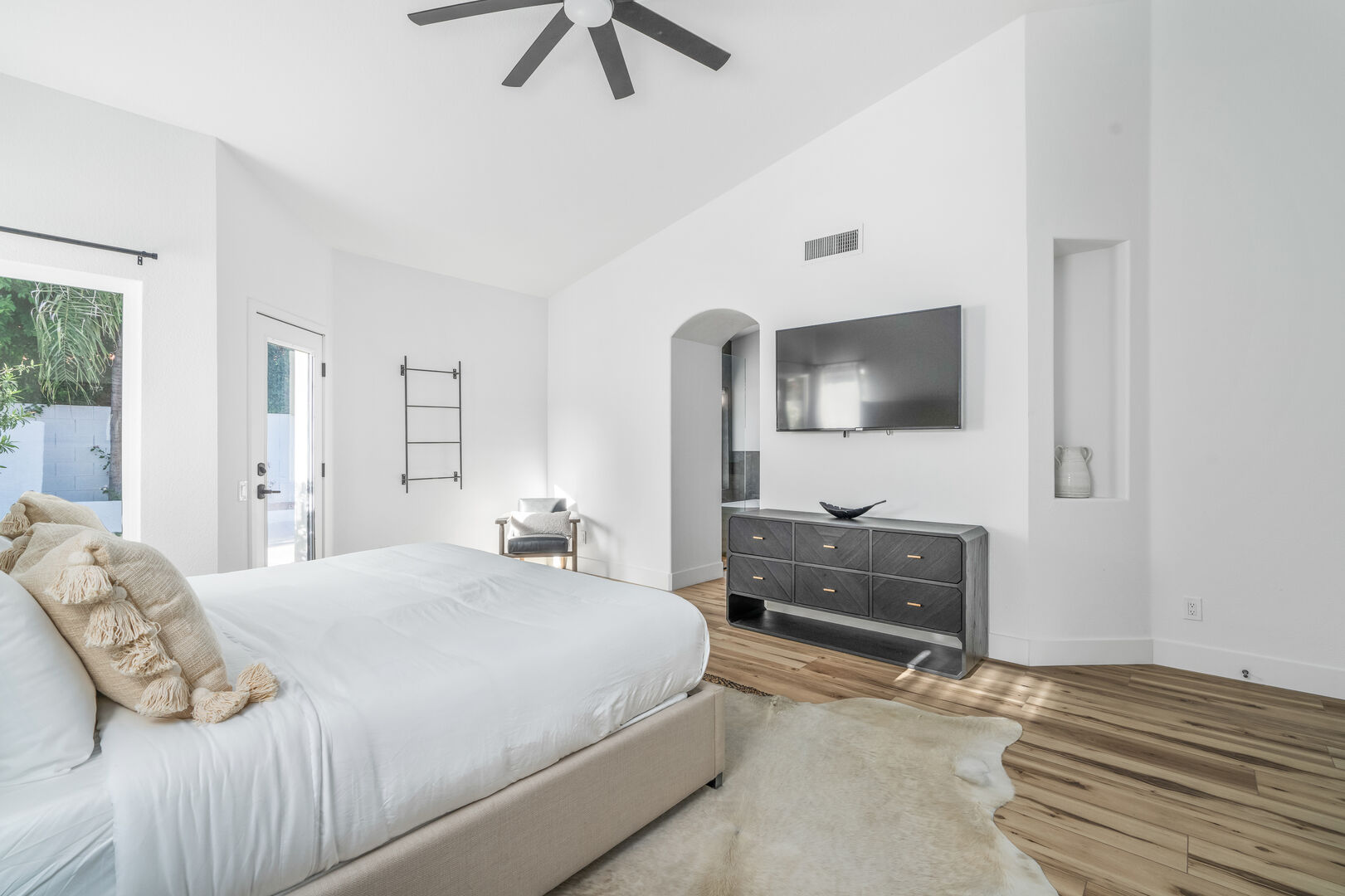 Sandra Place - Image 15