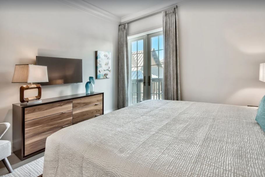 Hall Home - Image 20