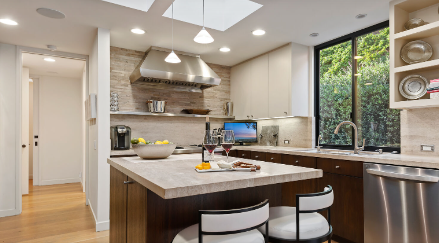 Warner Home - Image 6