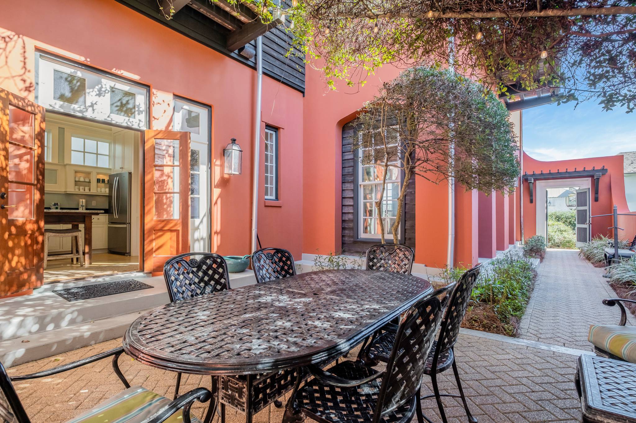 Koi House - Image 32