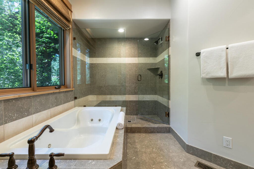 Chickadee Home - Image 20