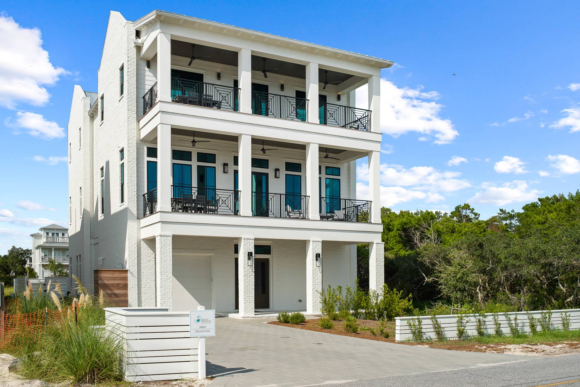 Lantern Manor - Image 2