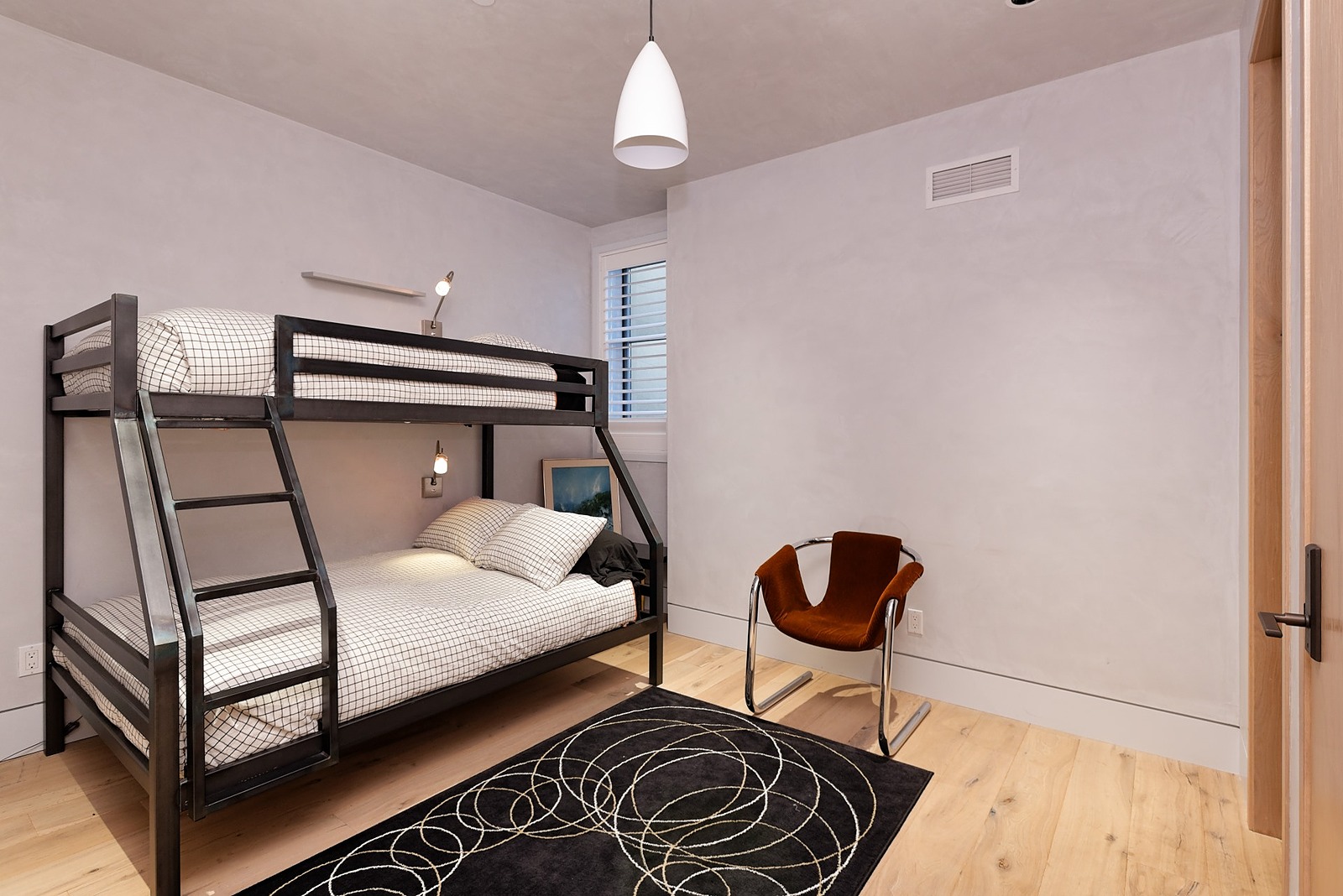 West House - Image 20