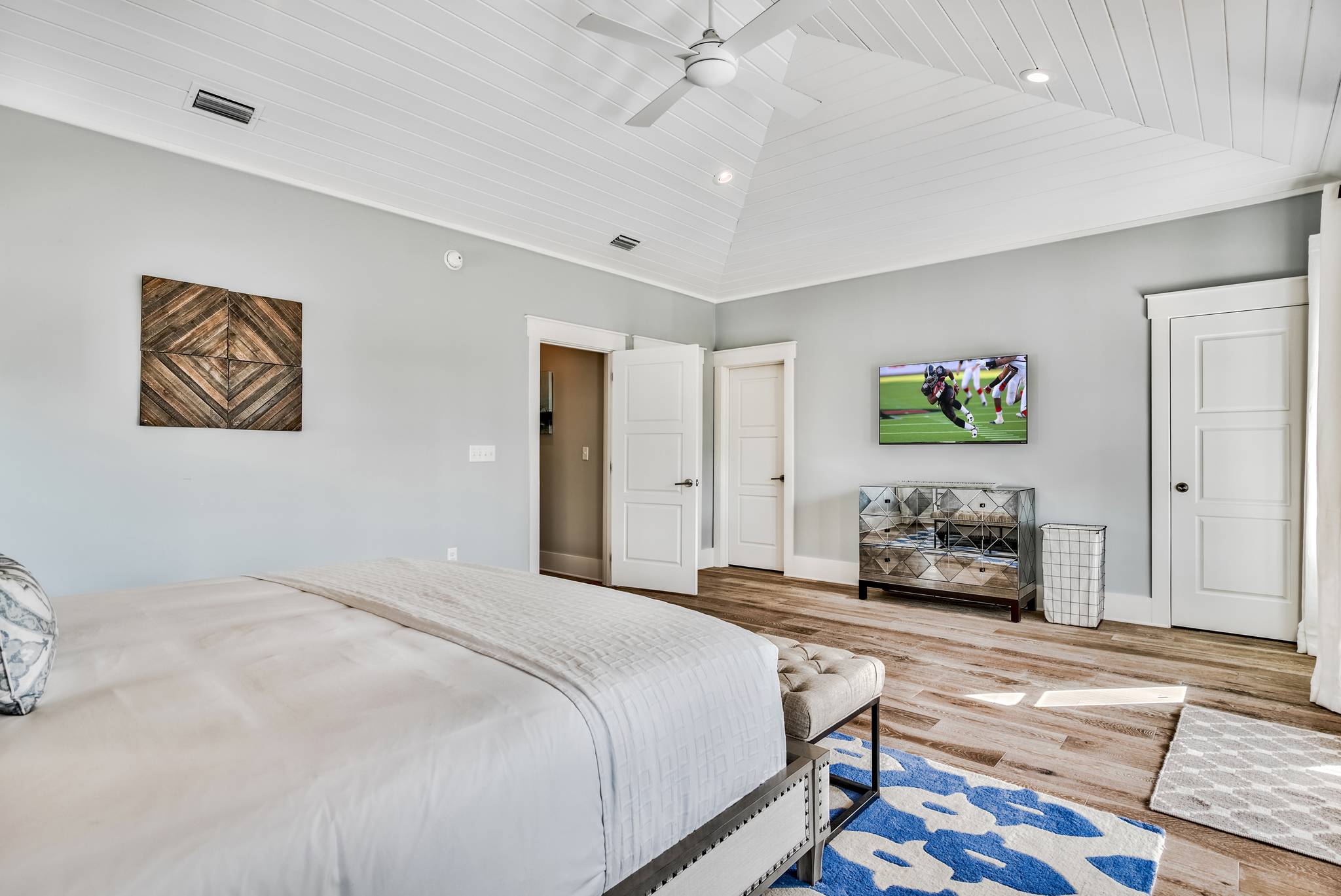 Blue Crab House - Image 17