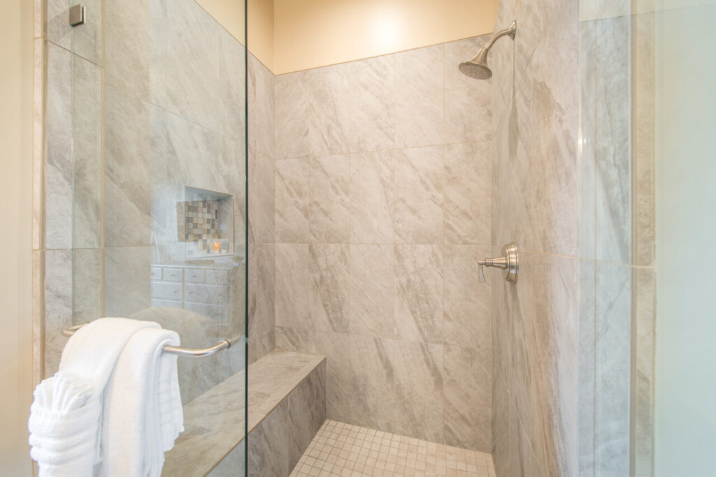 Mountain Hemlock Home - Image 22