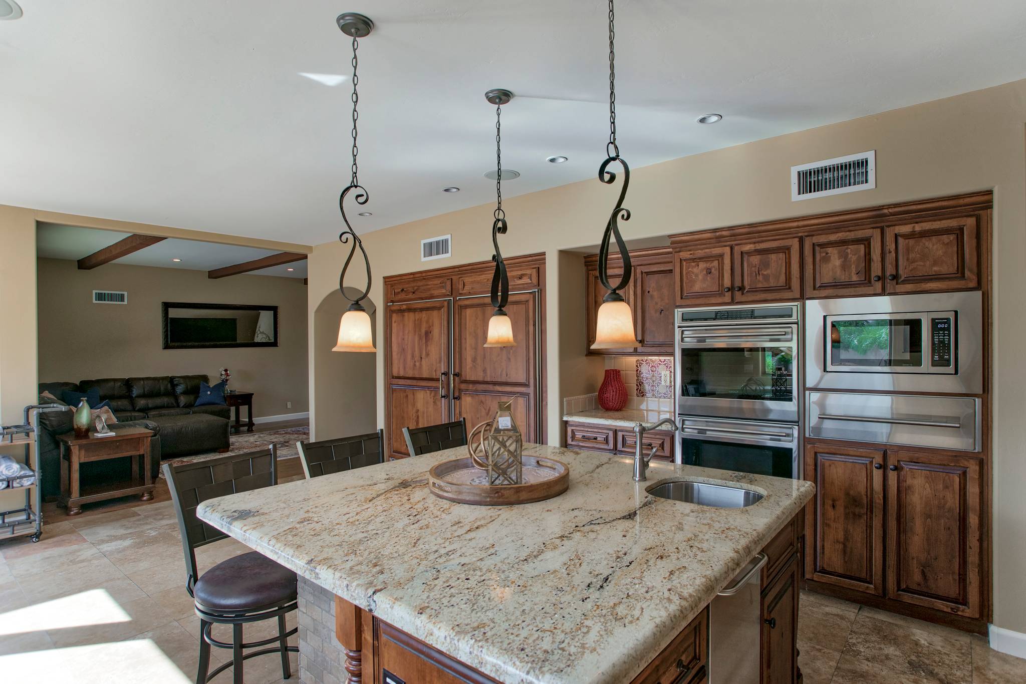 Sunrise Manor - Image 5