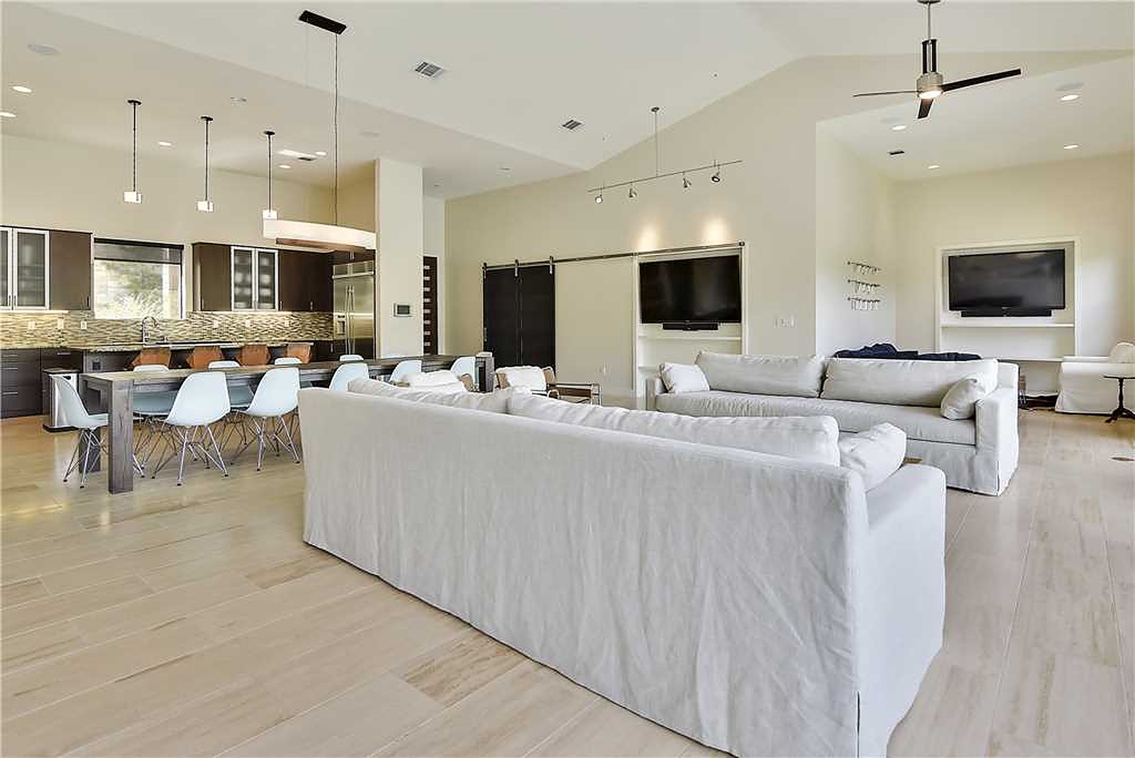 Robbins House - Image 8