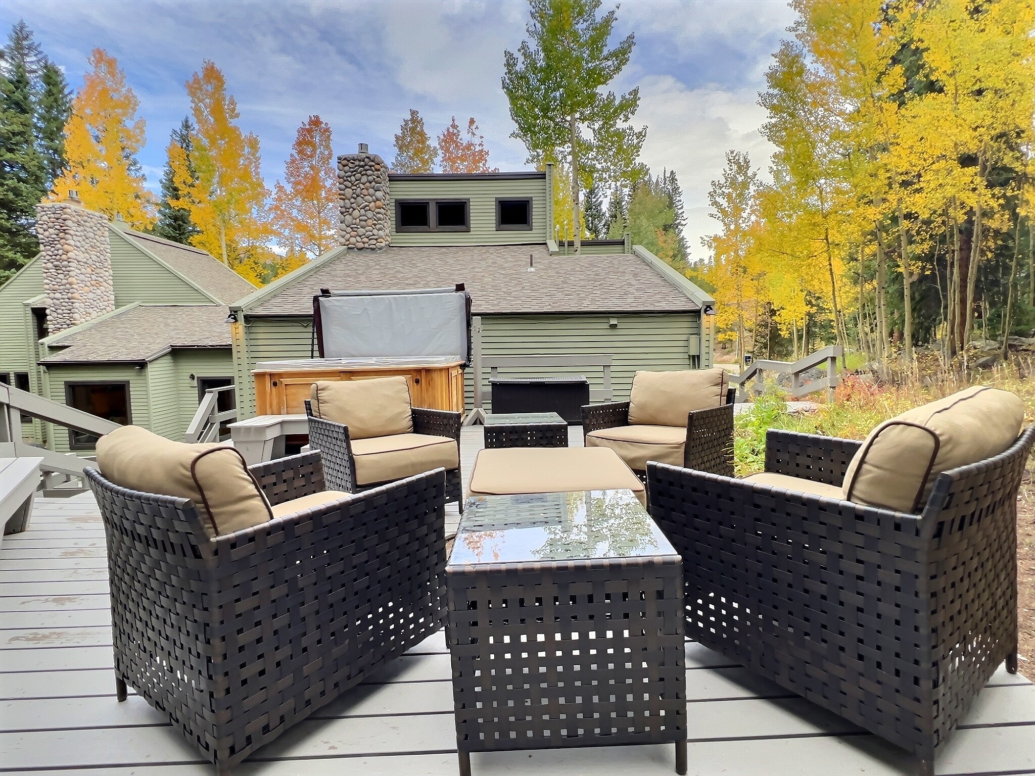 Creekside Chateau - Image 34