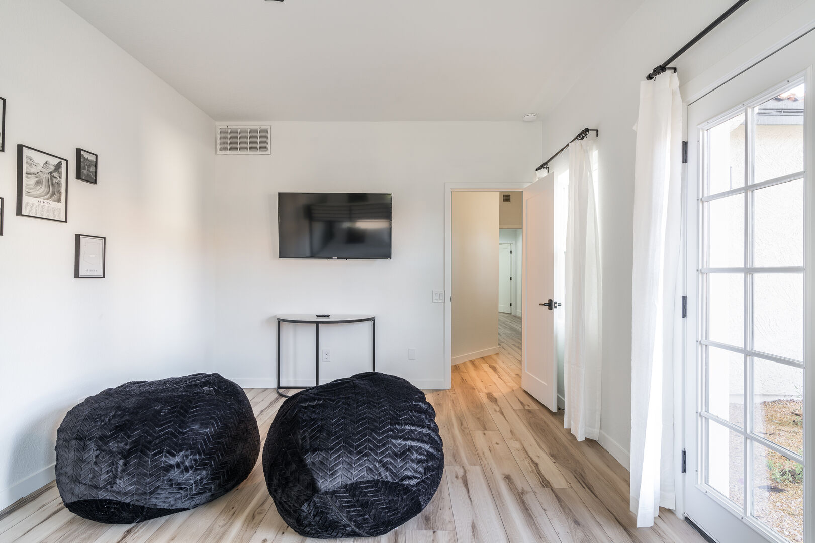 Sandra Place - Image 26