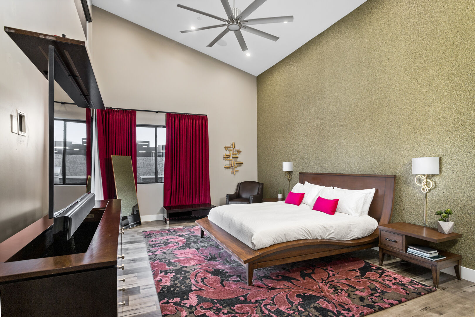 Camelback House - Image 19