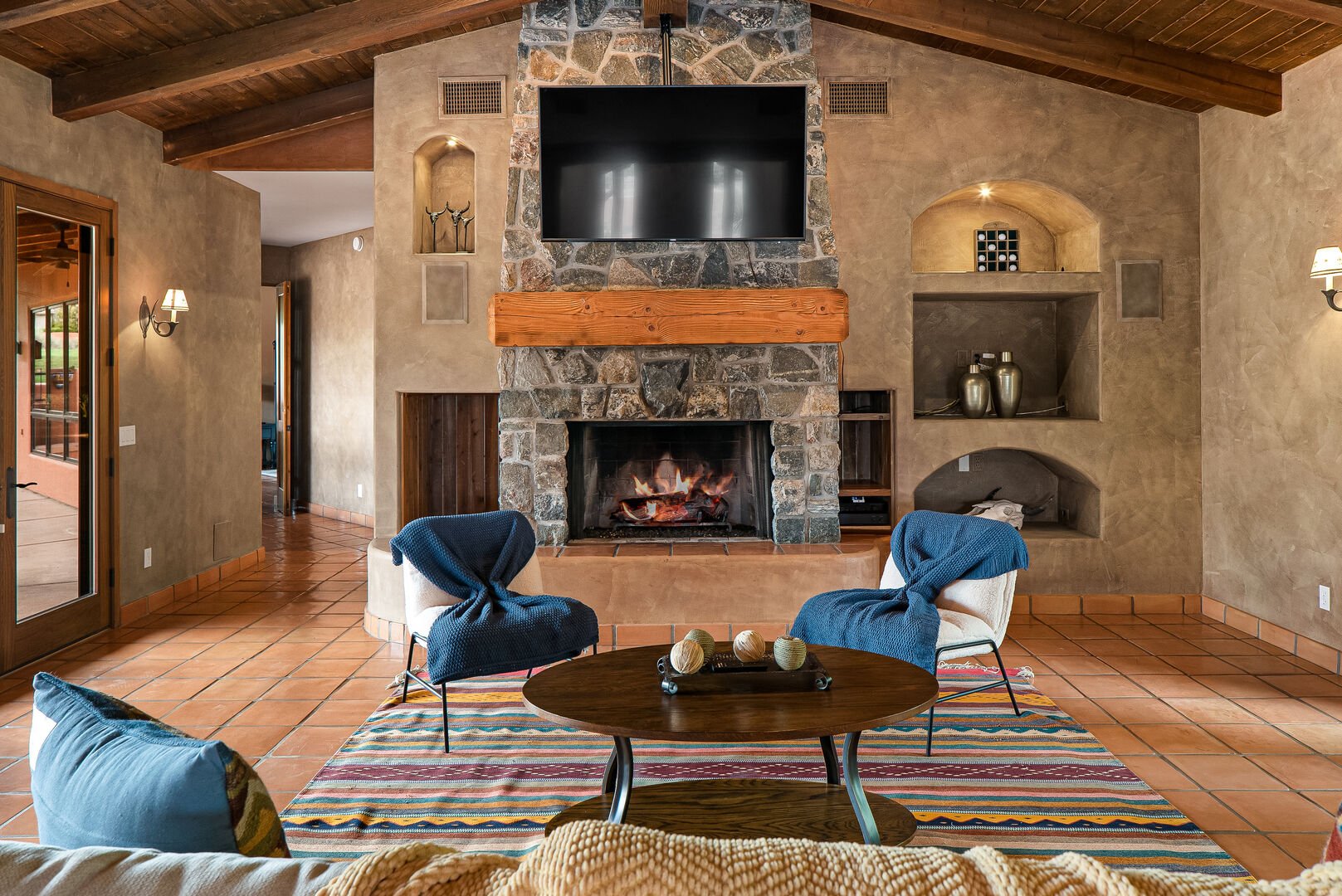 Hotsko House - Image 4