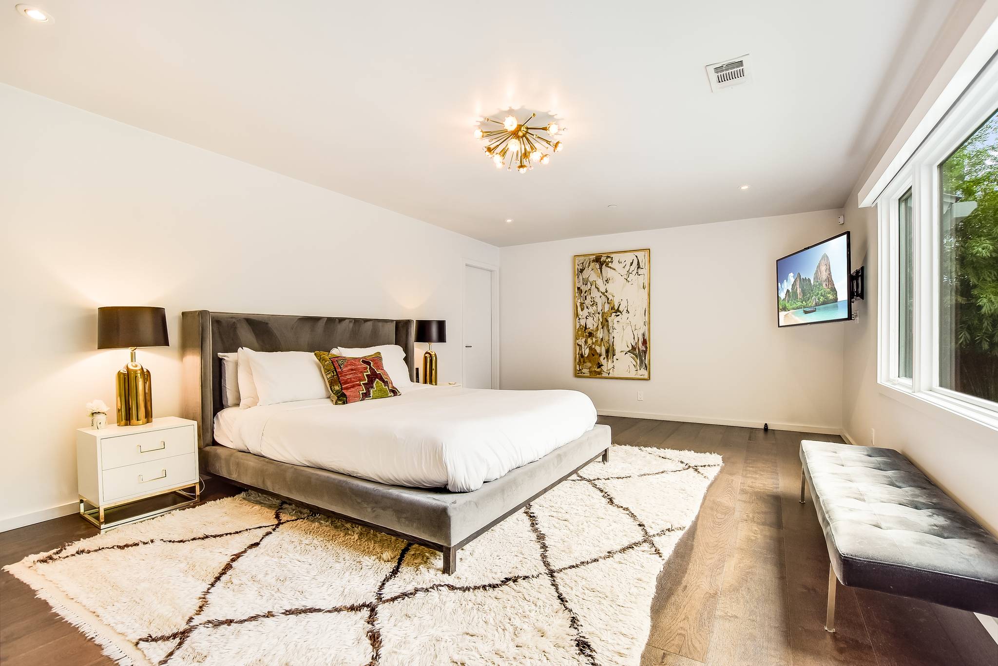 Mills Home - Image 21