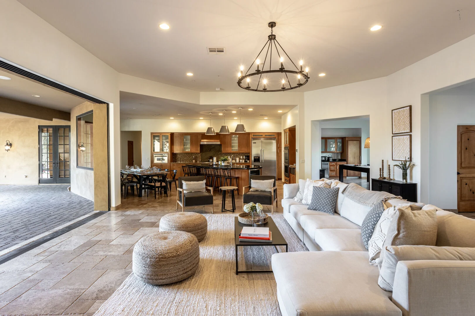 Isabella Manor - Image 2