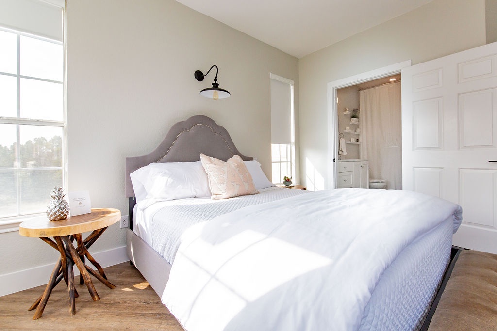 Sundown Manor - Image 38