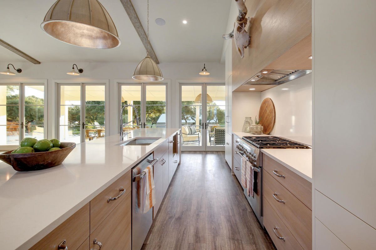 Spring Manor - Image 5