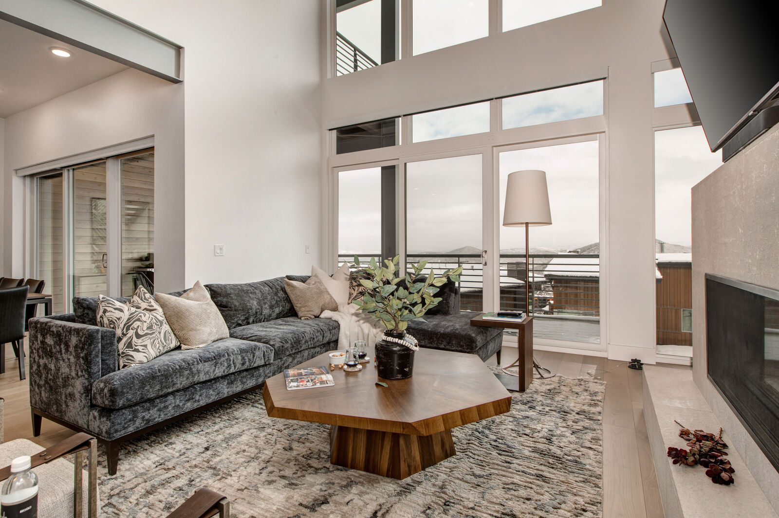 West House - Image 4