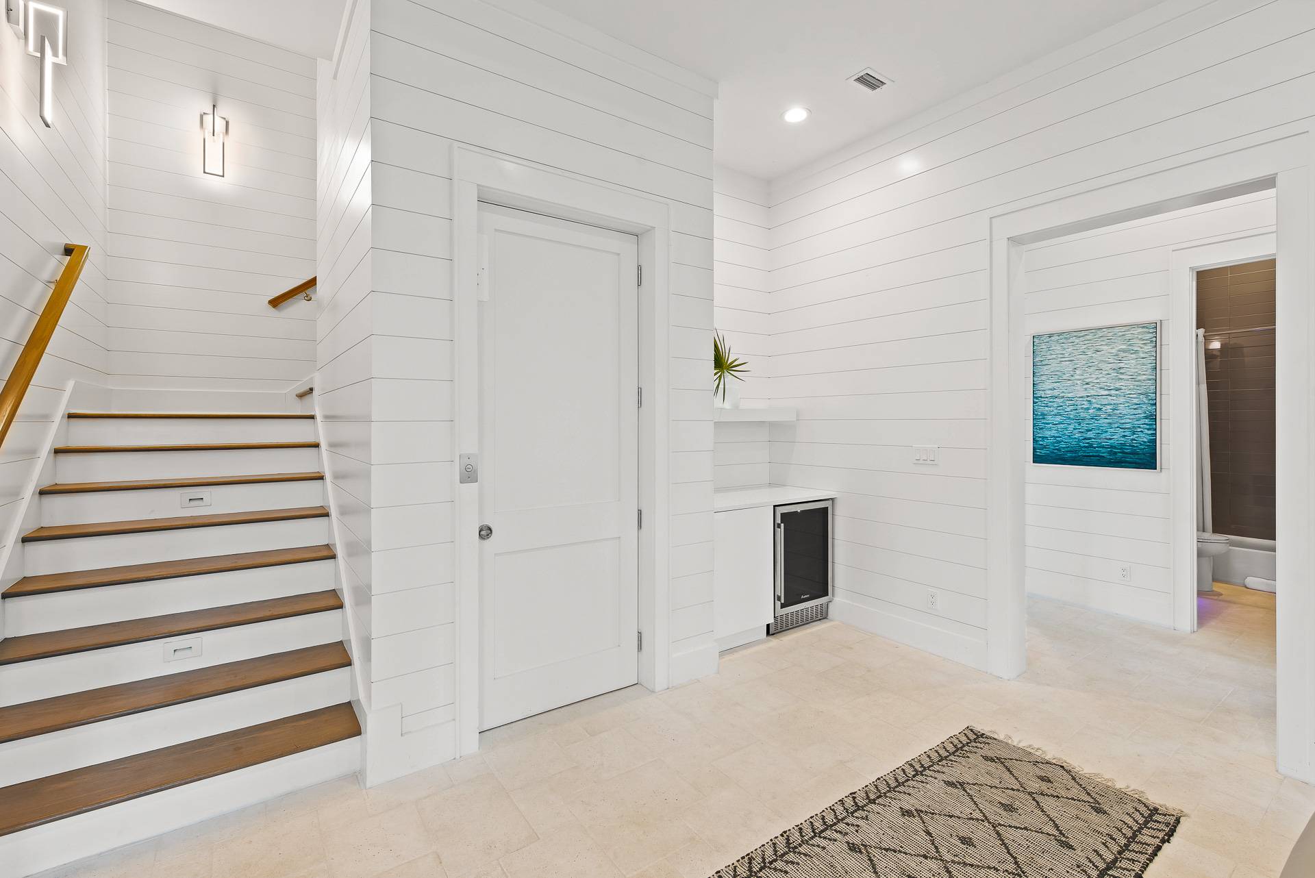 Lantern Manor - Image 30