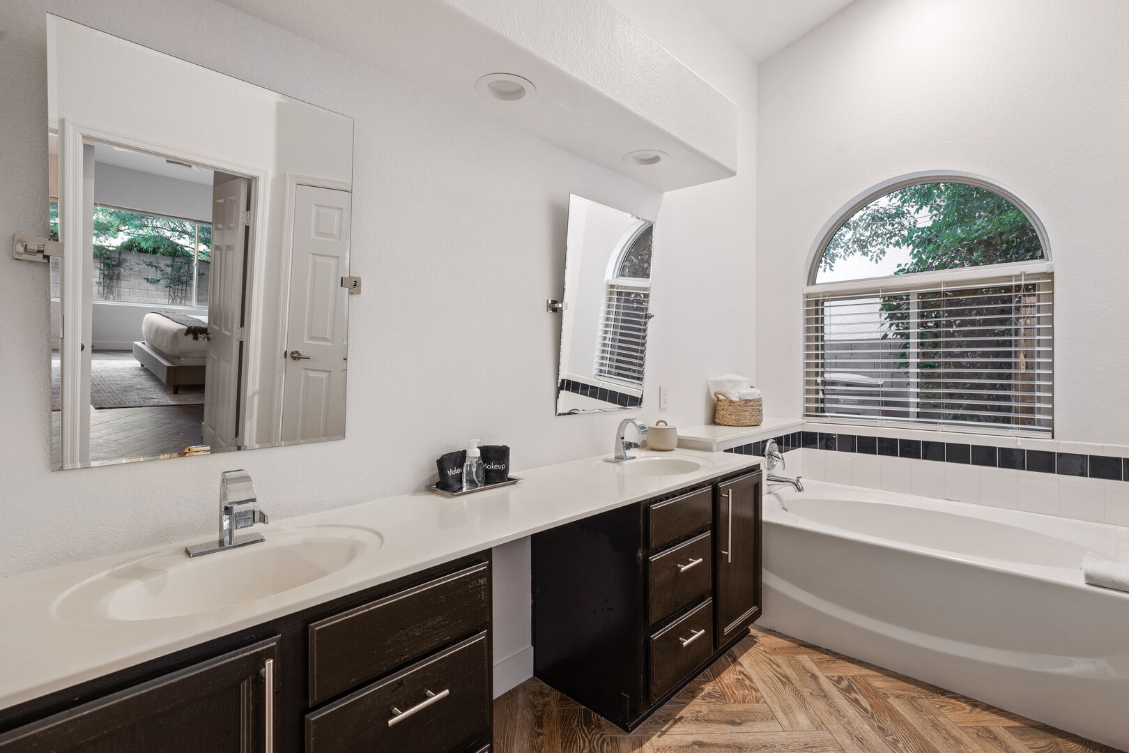 Third Mesa House - Image 28