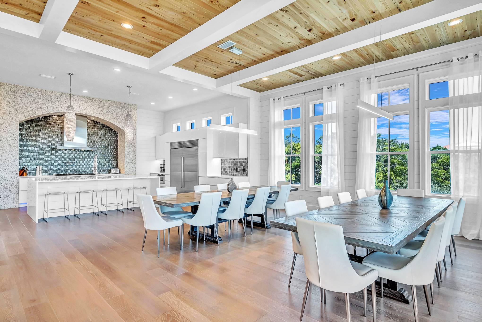 Lantern Manor - Image 18