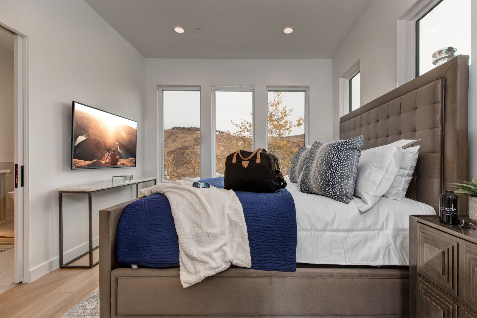 Lowell House - Image 16