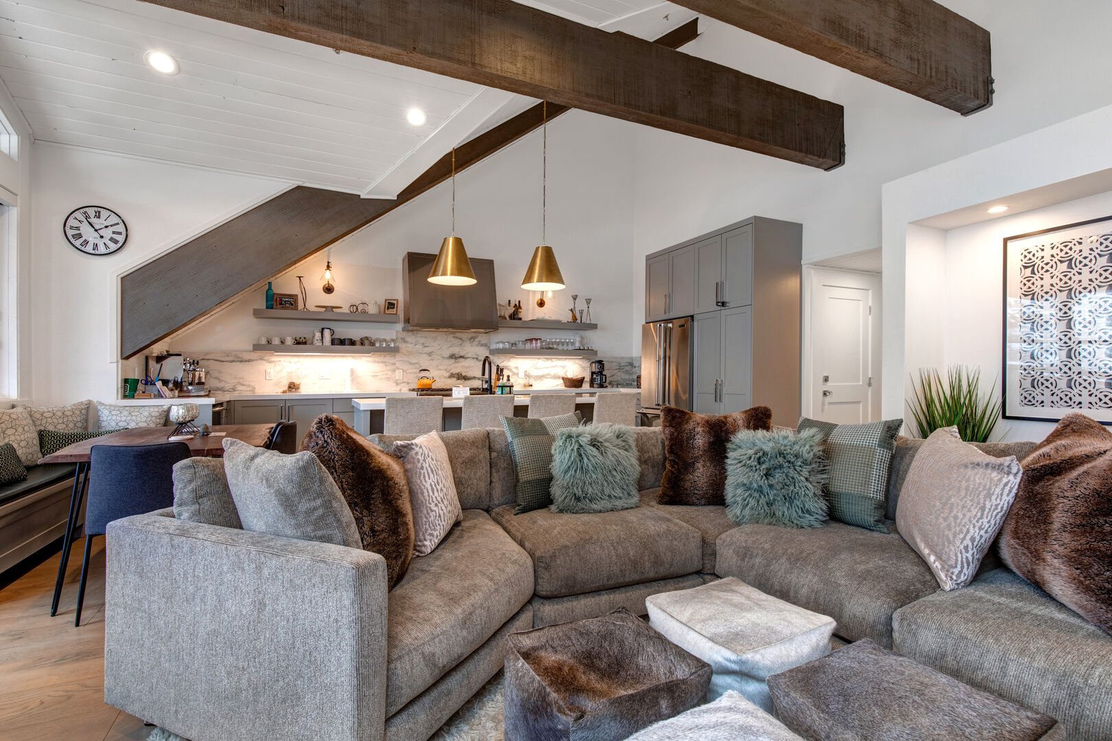 Deer House - Image 3