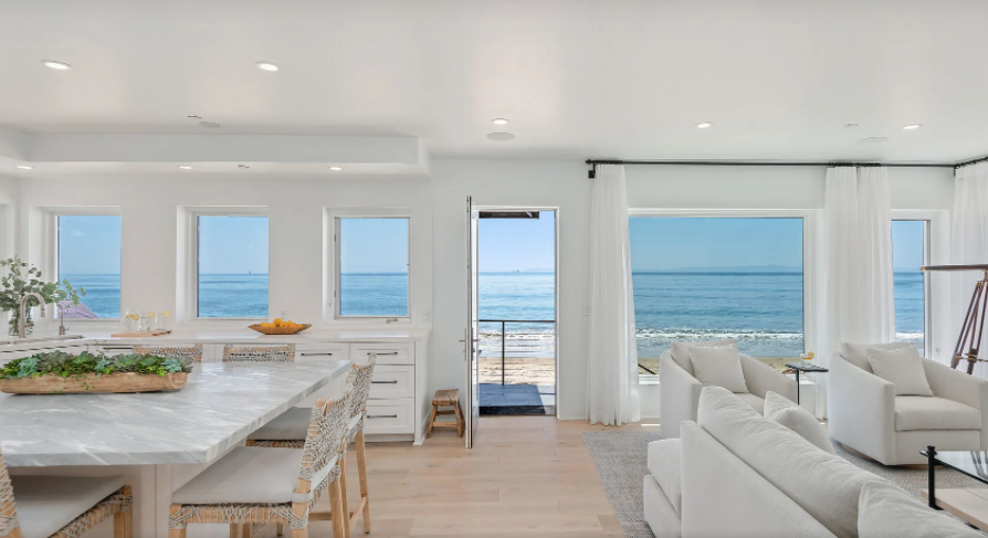 Sandy Shore Home - Image 4