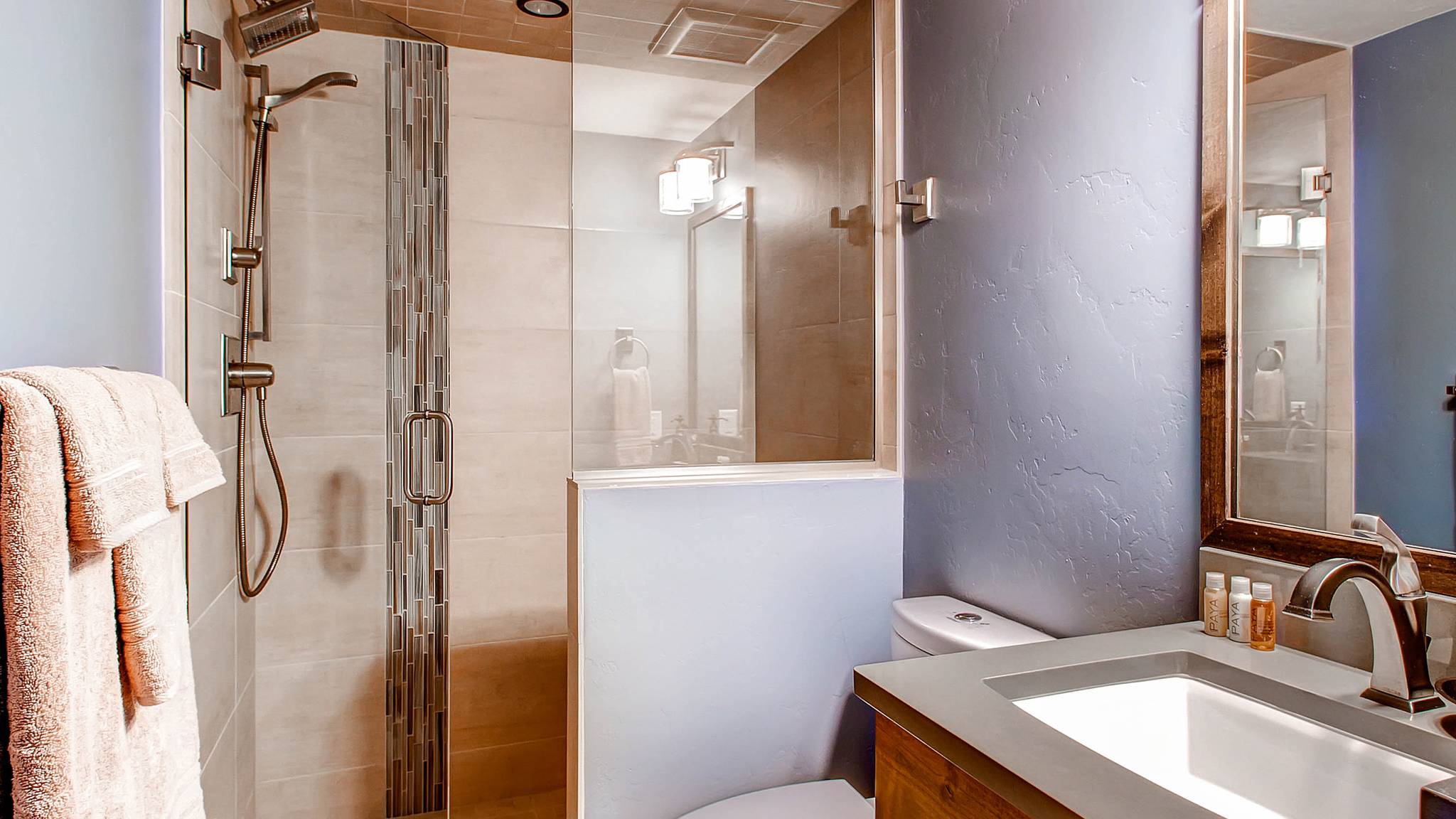 Amber Manor - Image 31