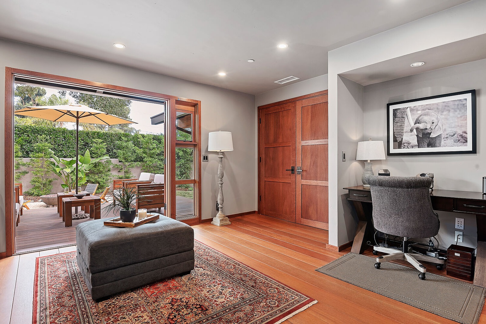 Middle Home - Image 23