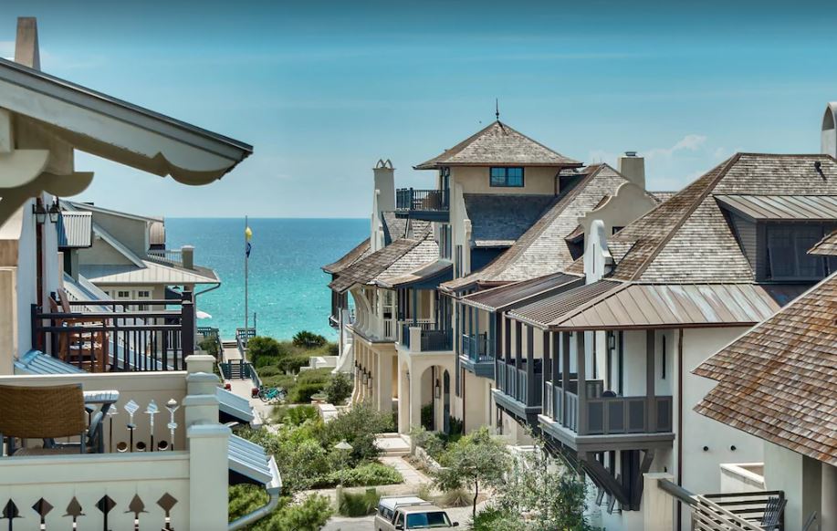 Water House - Image 41