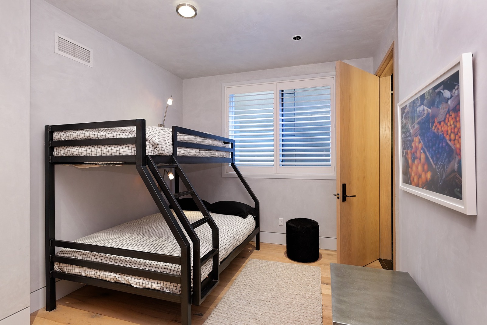 West House - Image 18