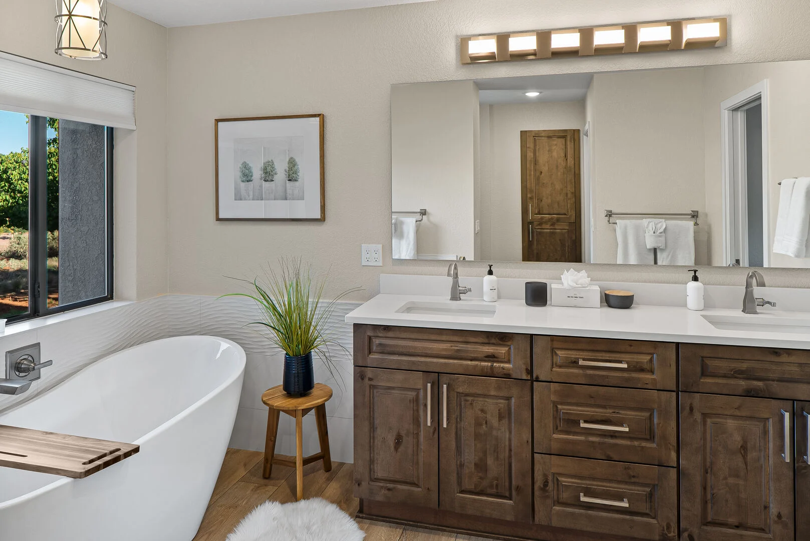 Saddle Peak Home - Image 21