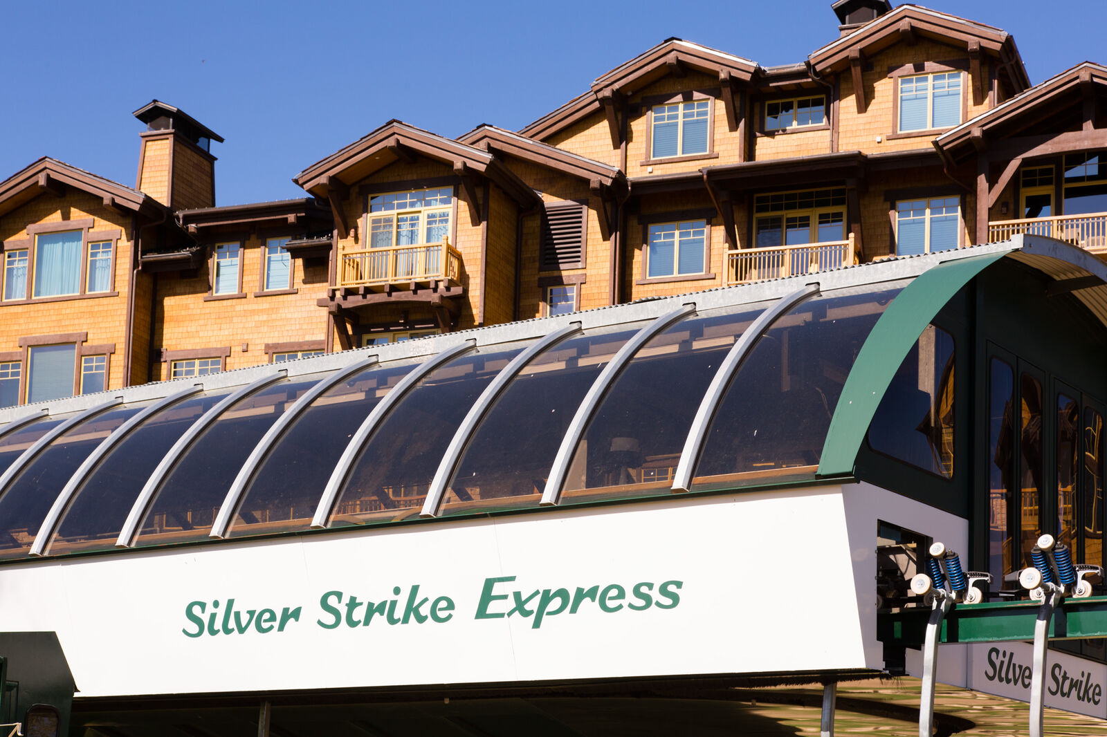 Peak Home - Image 31