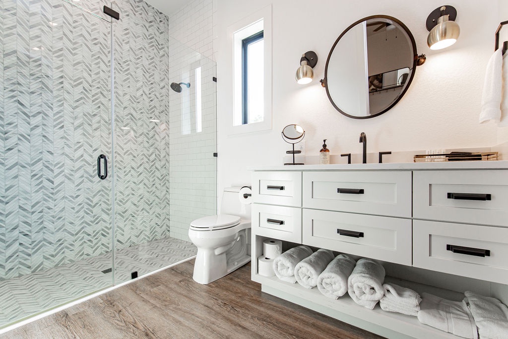 Sundown Manor - Image 56