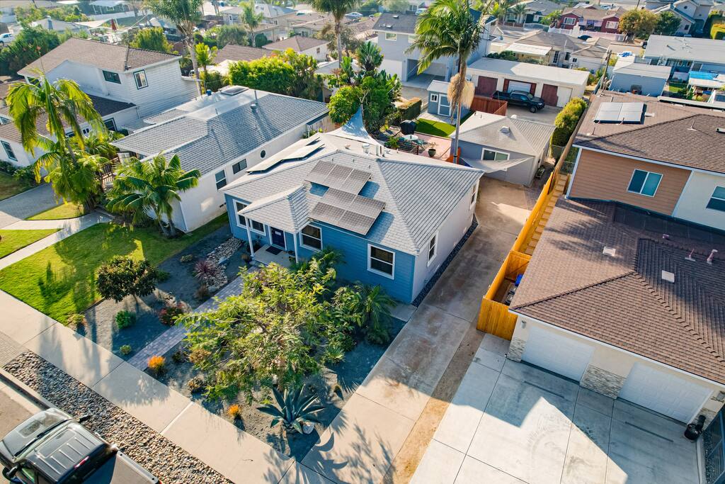 Blue Lagoon Home - Image 38