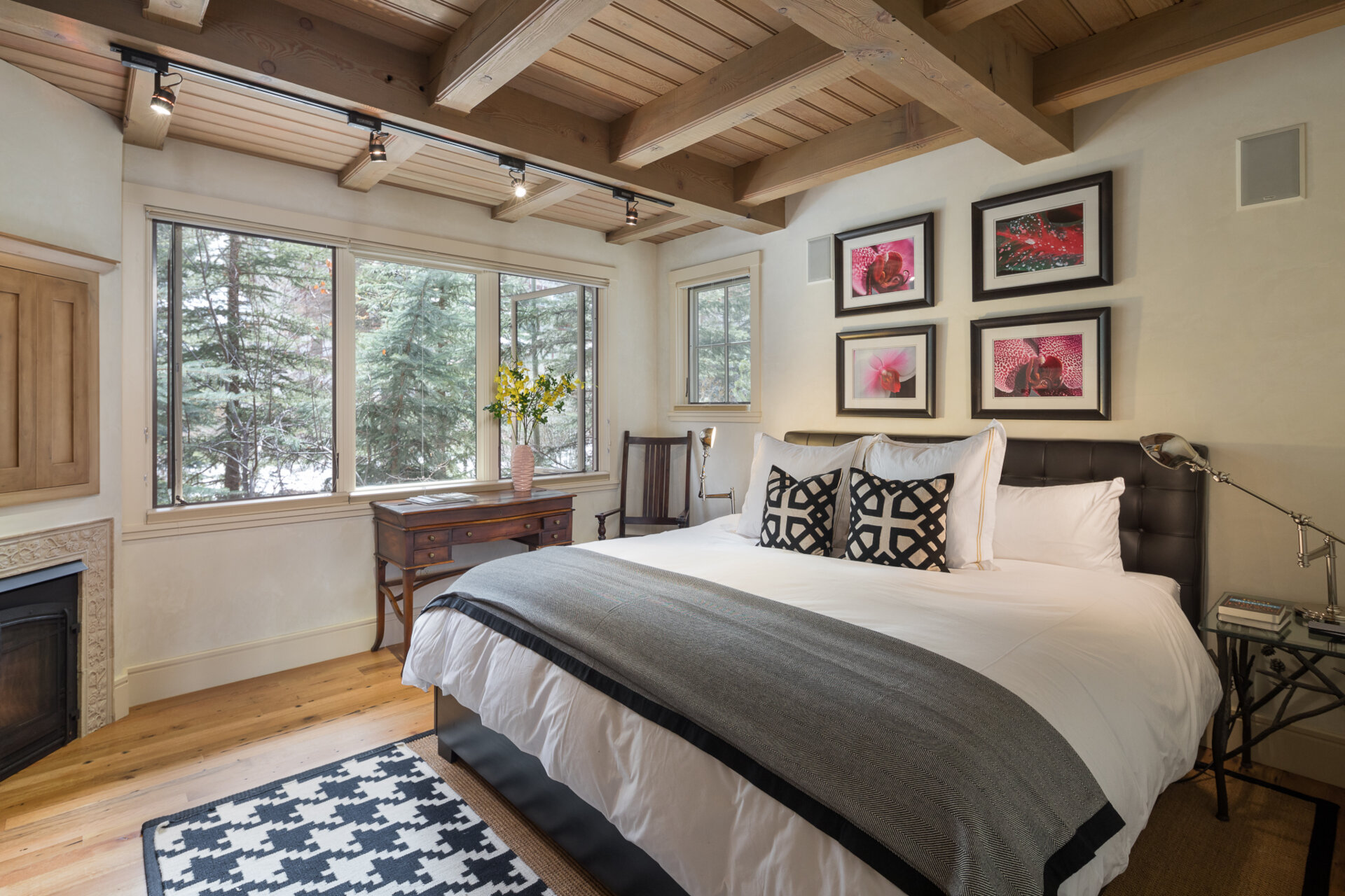 Depot Villa - Image 17