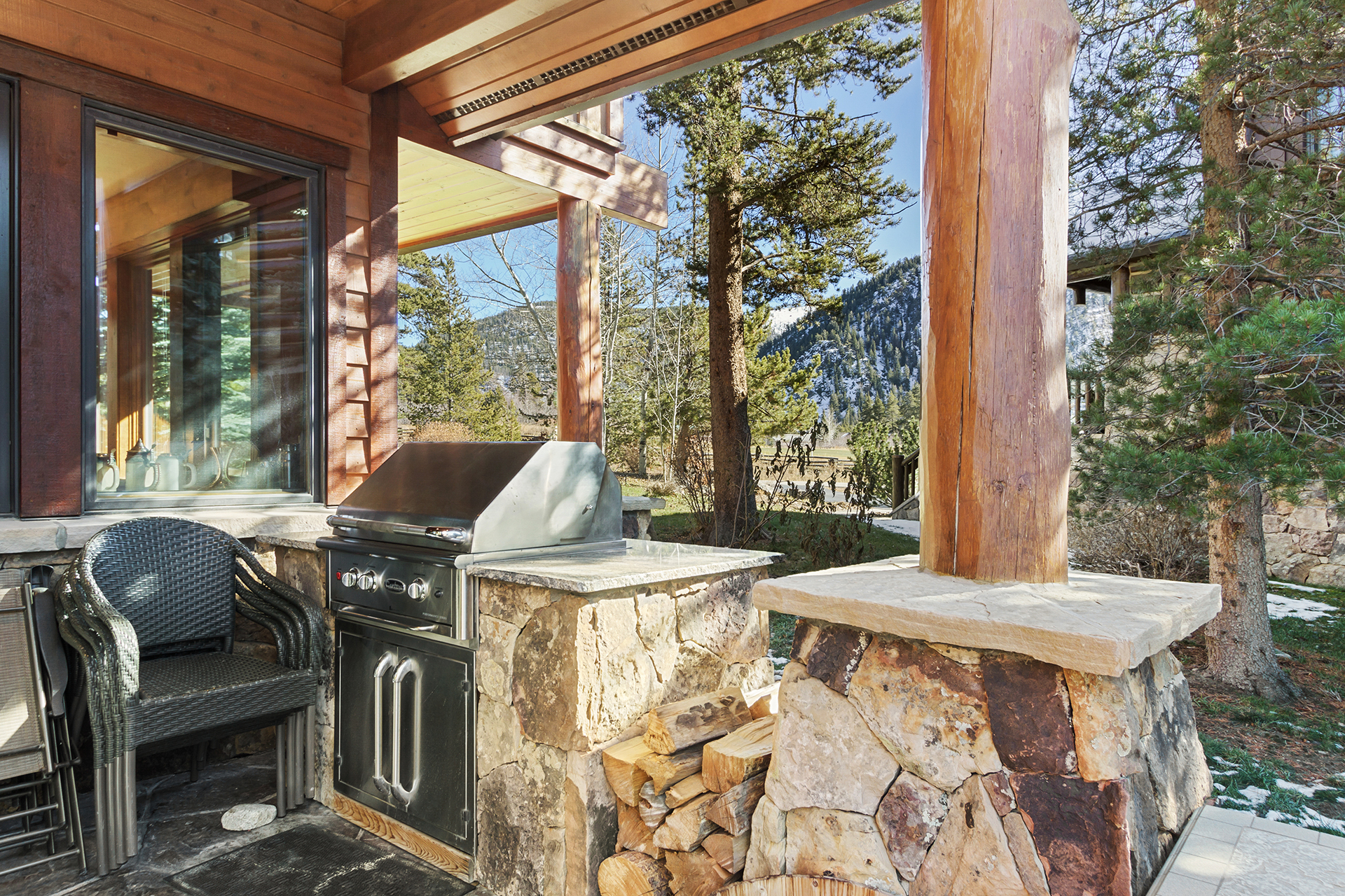 Twin Peaks Lodge - Image 37