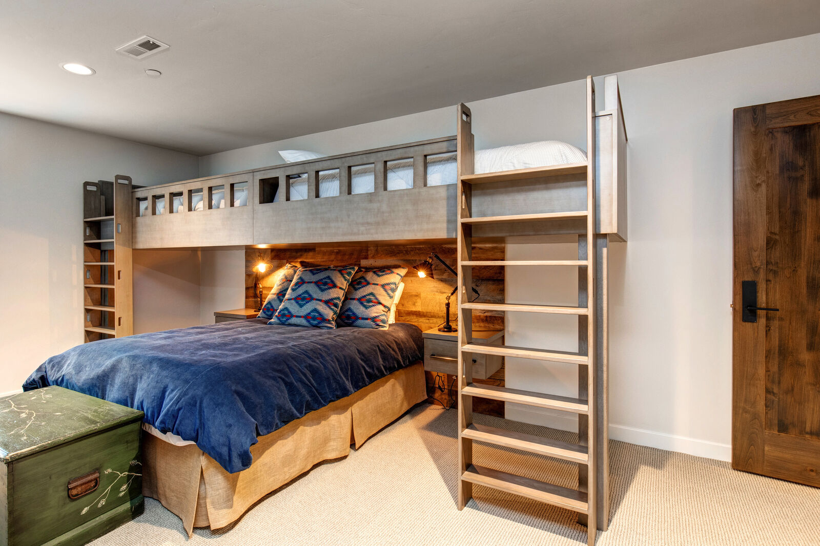 Belle House - Image 25