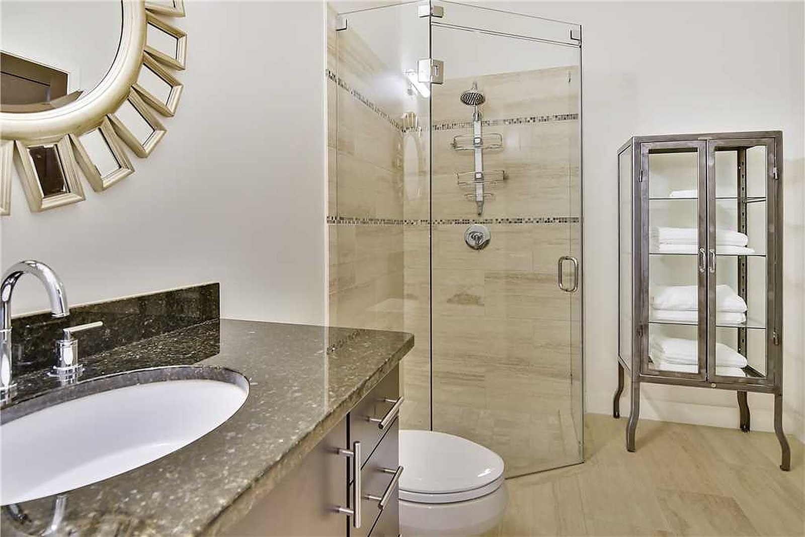 Robbins House - Image 15