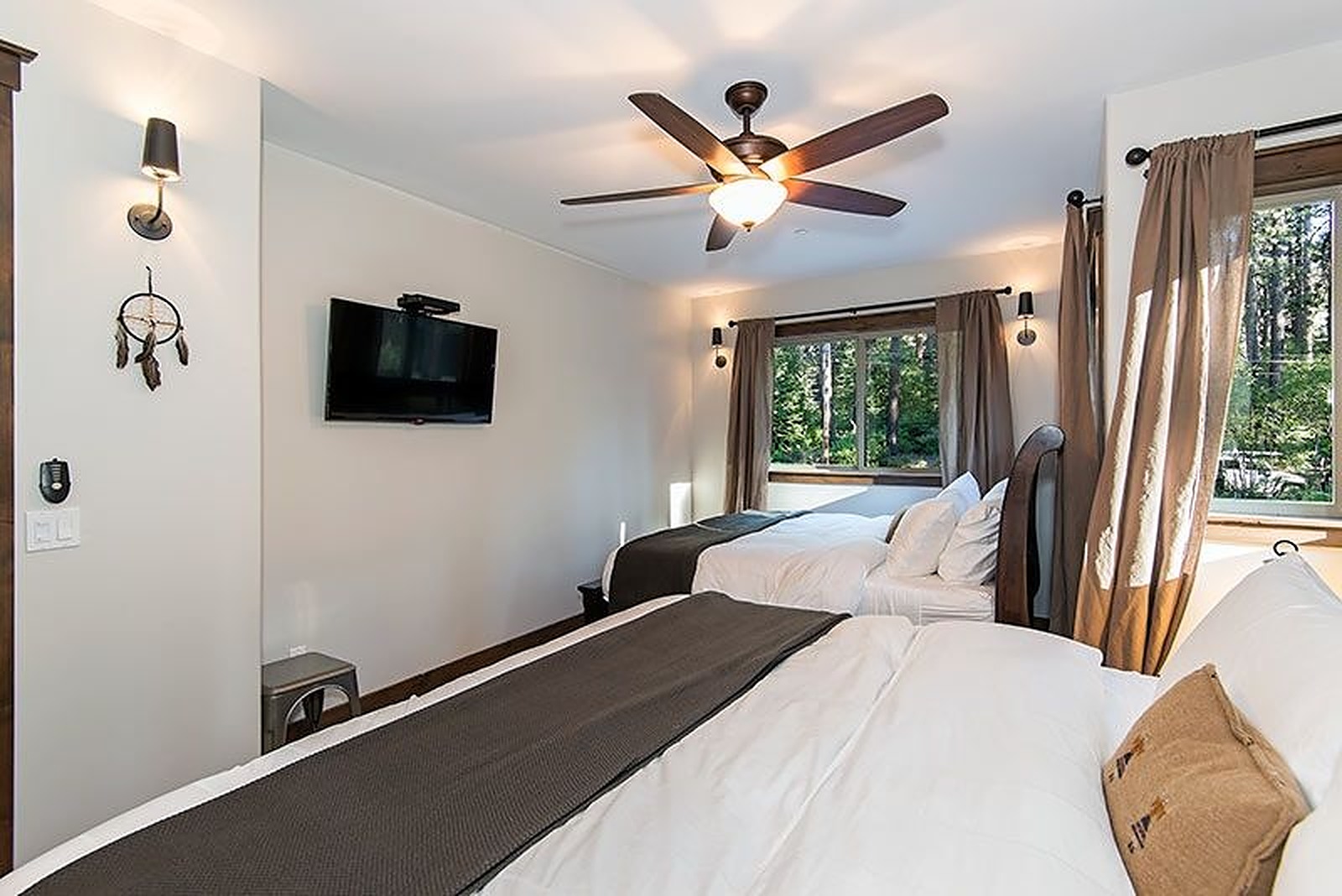 Saddle Manor - Image 32