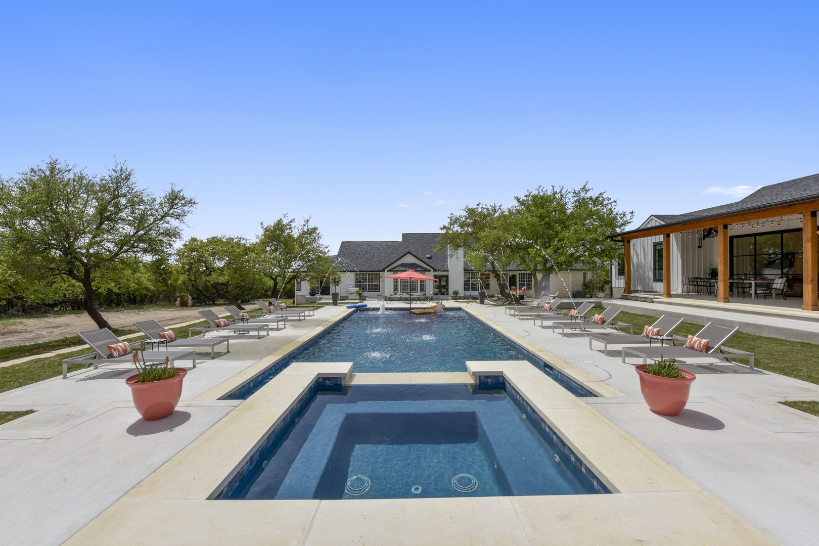 Sundown Manor - Image 76