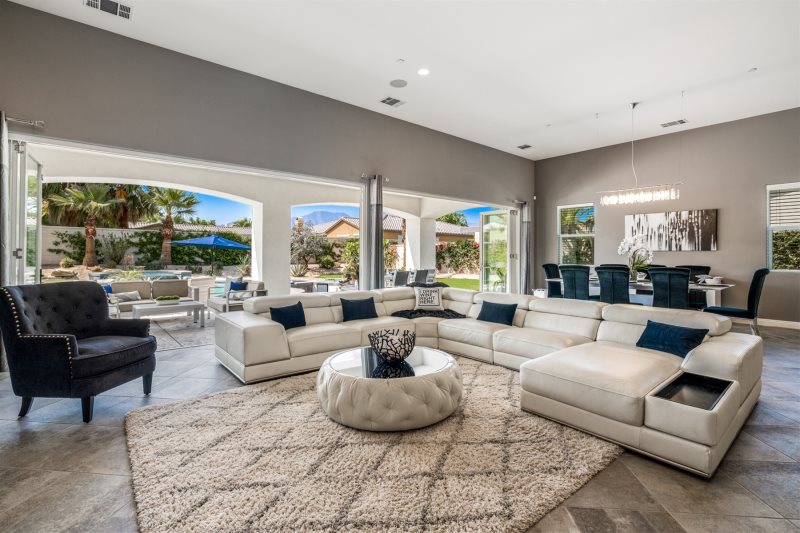 Selena Place - Image 3