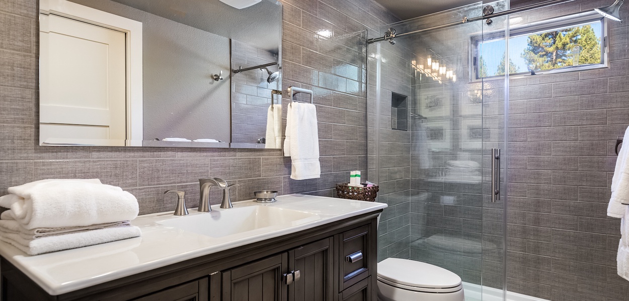 Snow Goose Home - Image 11