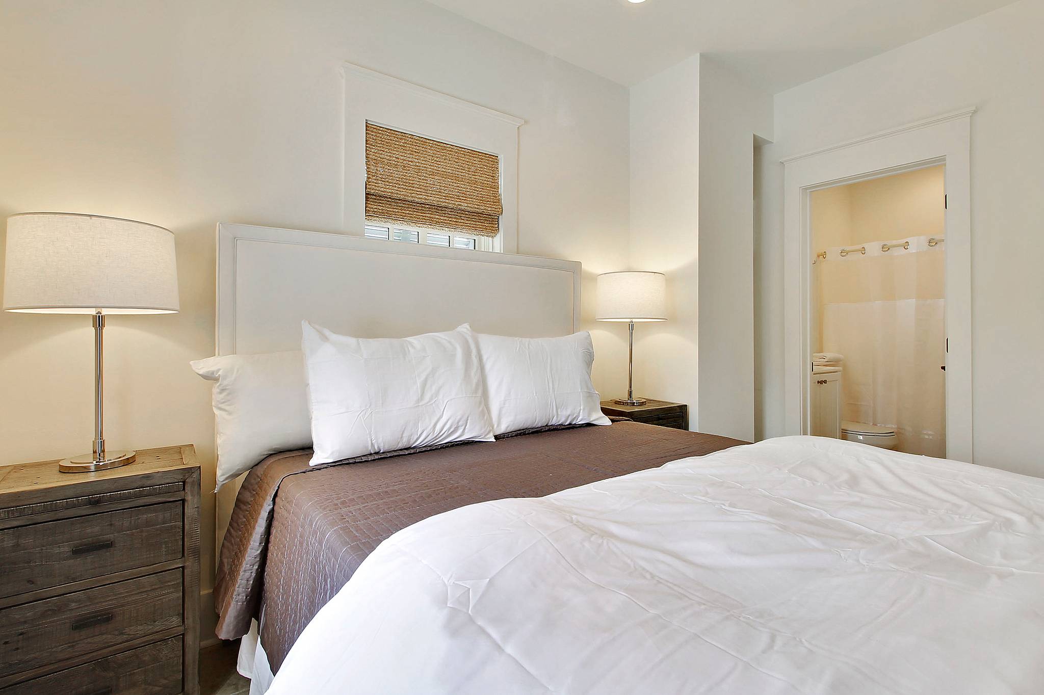 Flying Fish Home - Image 11