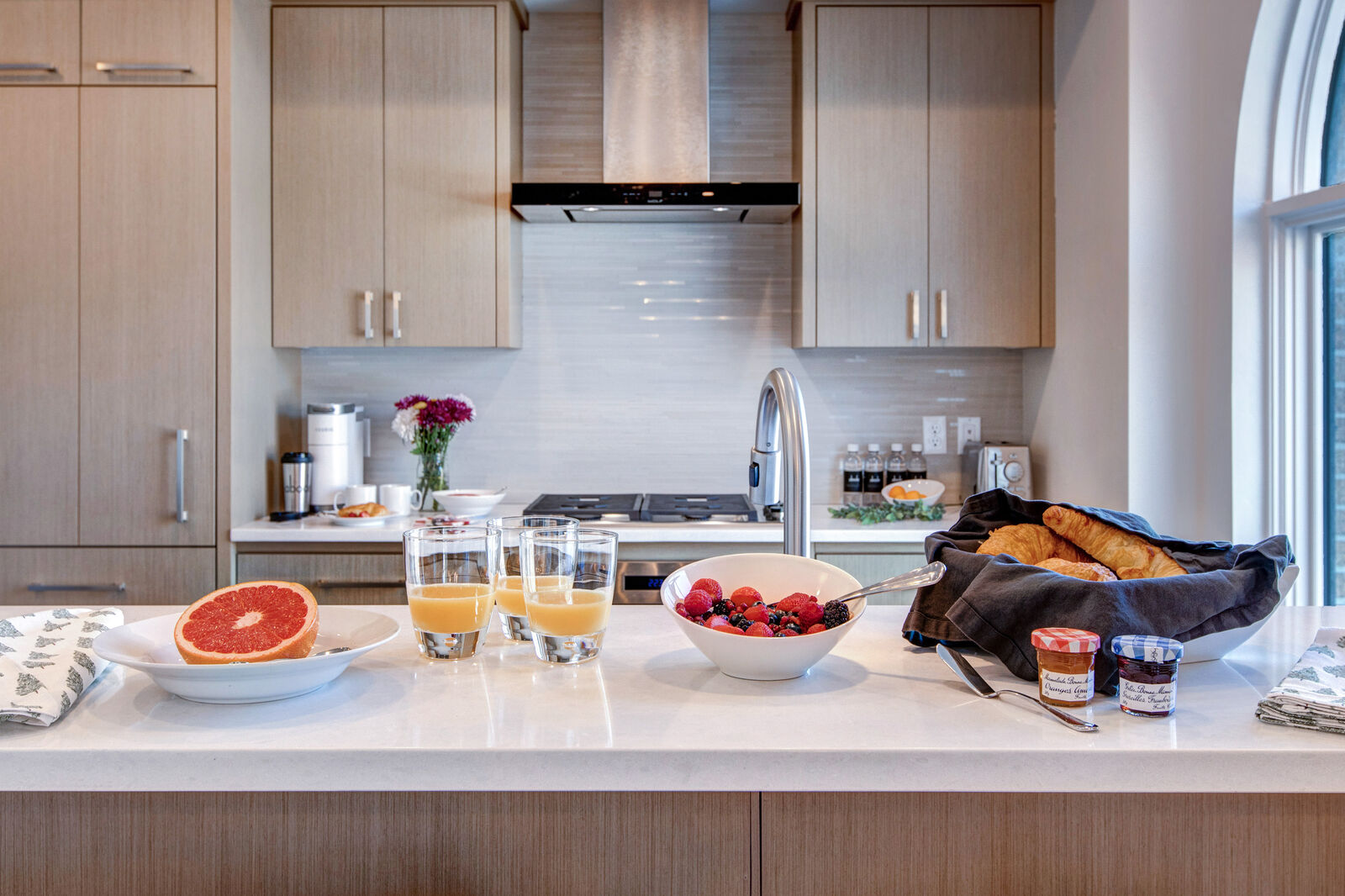 Silver Home - Image 11