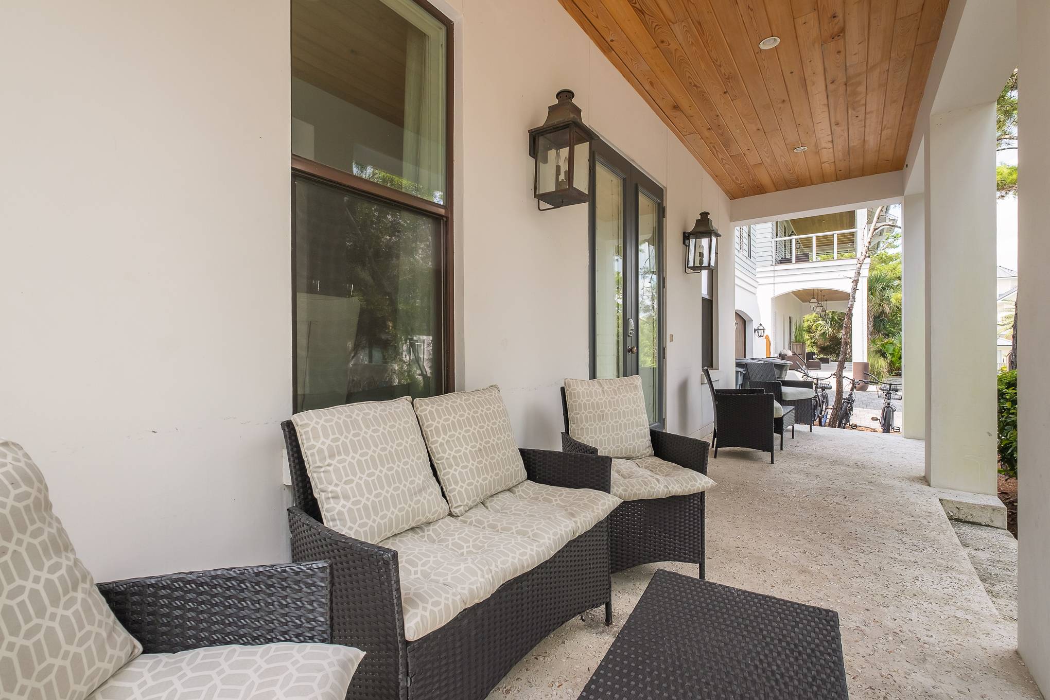 Pinecrest House - Image 42