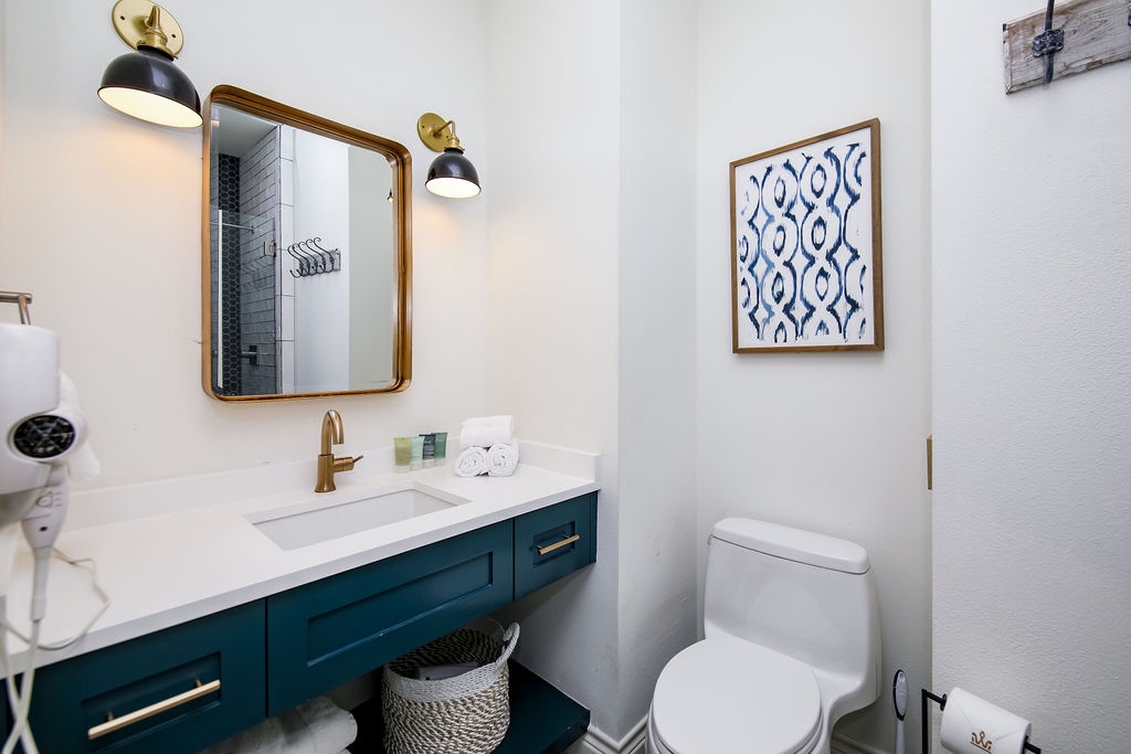 Hideaway Manor - Image 30