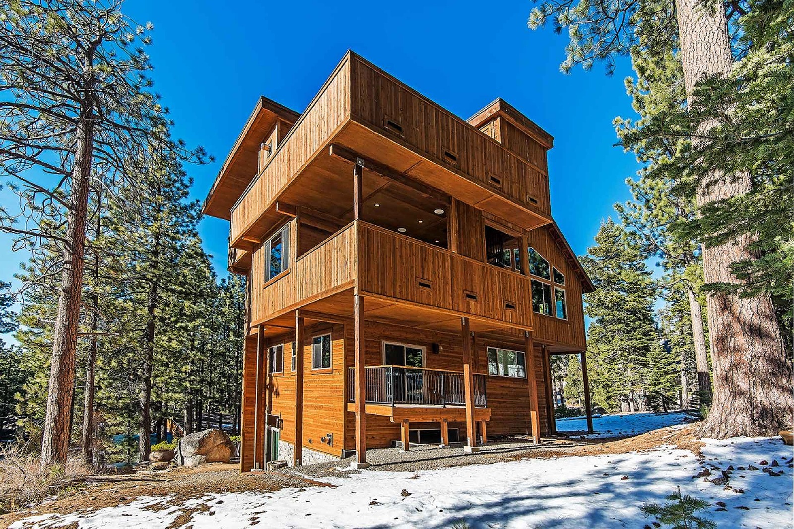 Trail Manor - Image 40